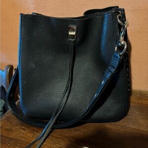 Rebecca Minkoff Black Leather crossbody bag. Adjustable strap. BEAUTIFUL!  EUC